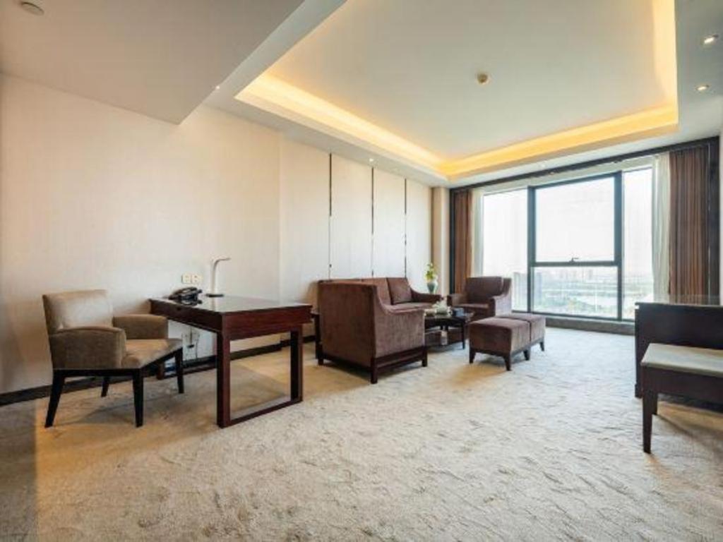 Eurasia Convention International Hotel Wuhan Zewnętrze zdjęcie