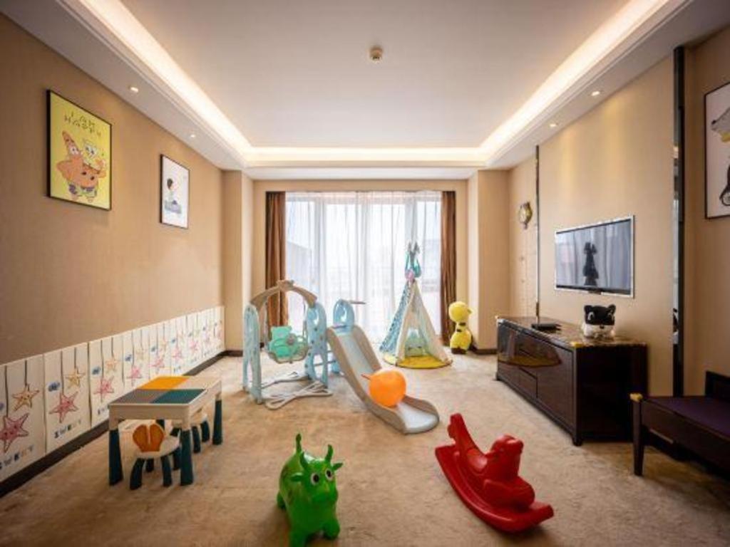 Eurasia Convention International Hotel Wuhan Zewnętrze zdjęcie